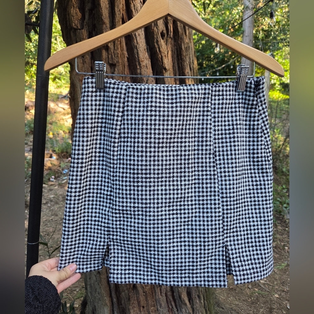 Zara Black And White Plaid Mini‎ Skirt Size Medium